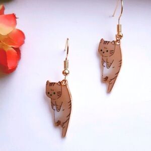 Kitty Cat Dangling Drop Earrings